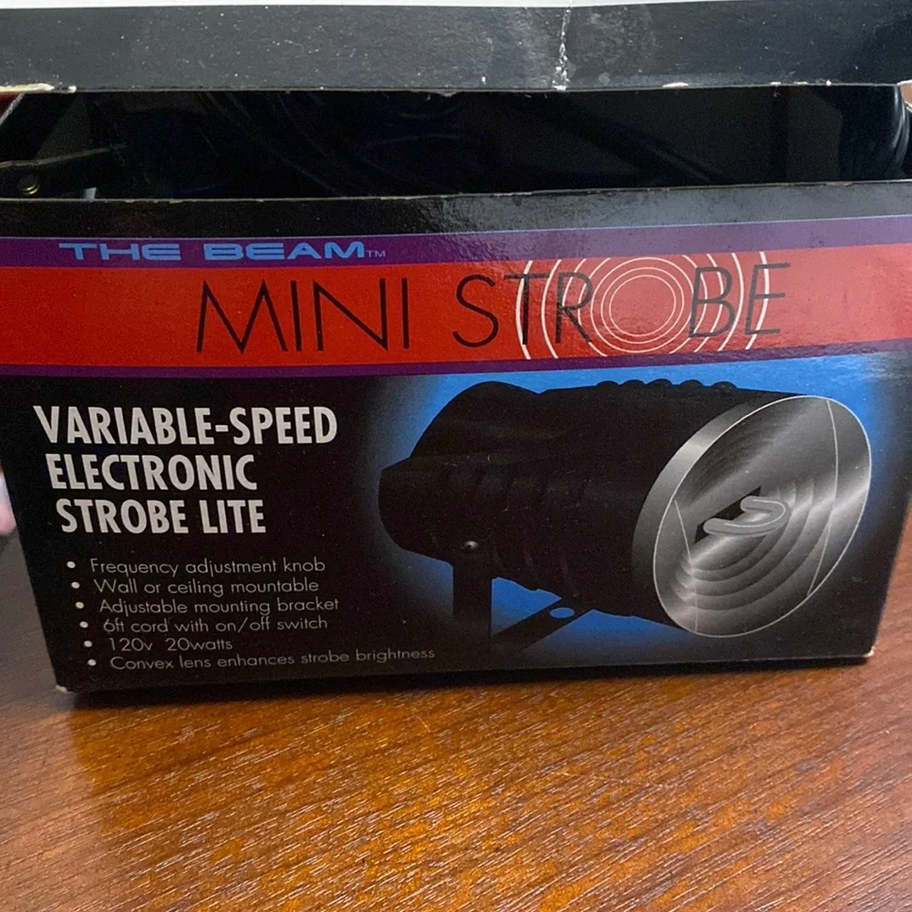 Mini Strobe light with variable speeds Halloween party